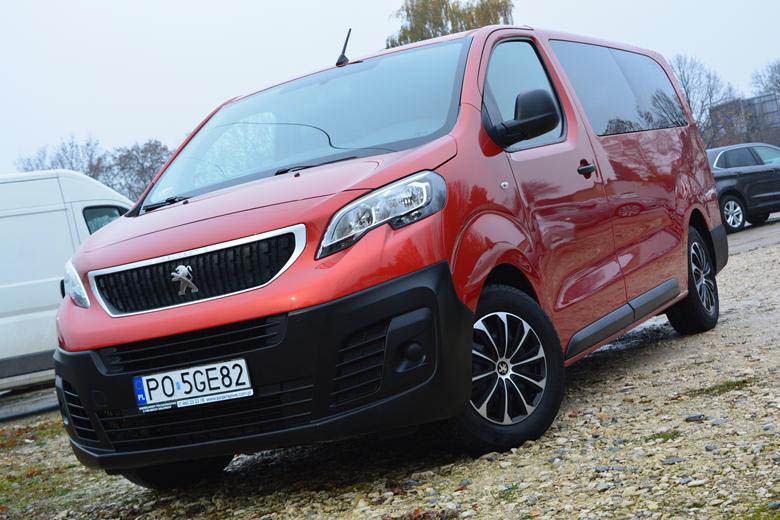 PEUGEOT EXPERT 9-osobowy
